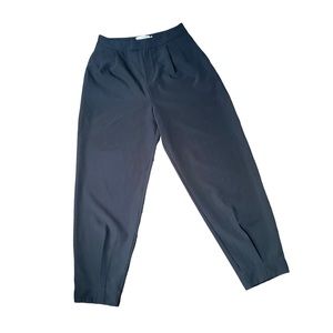 high-rise loose-fit black pants